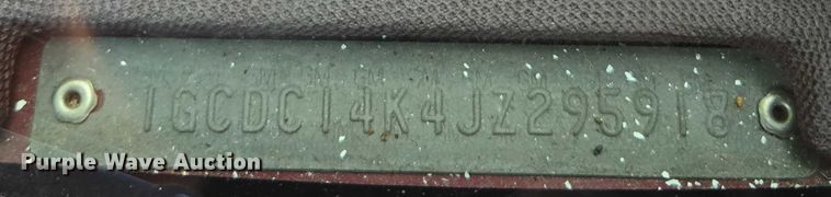 image for item ED2124 1988 Chevrolet C1500 pickup truck