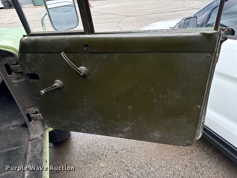 image for item ED4237 1969 Kaiser Jeep M715 pickup truck