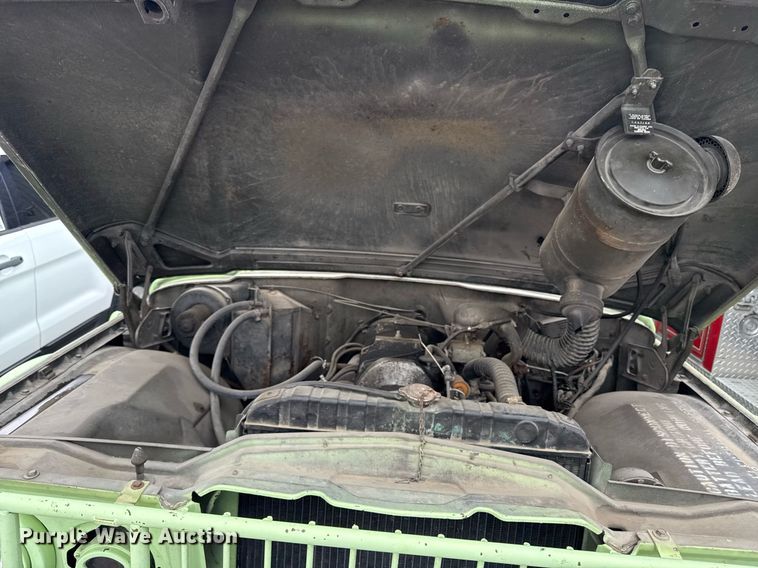 image for item ED4237 1969 Kaiser Jeep M715 pickup truck