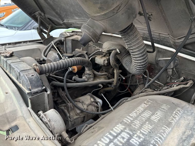 image for item ED4237 1969 Kaiser Jeep M715 pickup truck