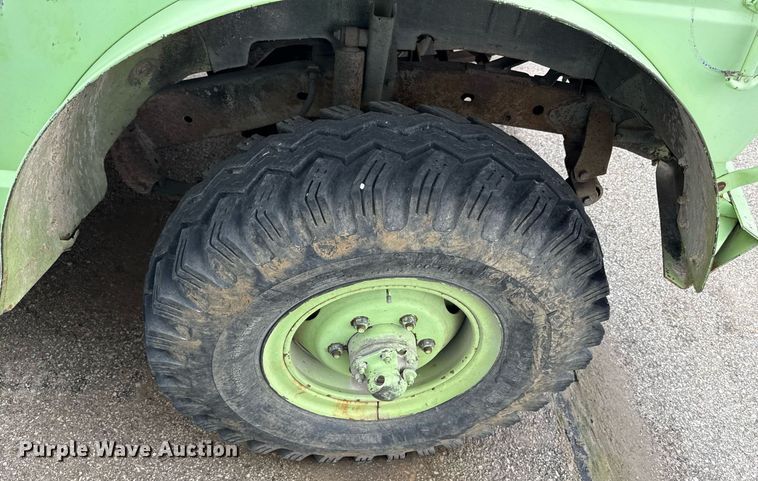 image for item ED4237 1969 Kaiser Jeep M715 pickup truck