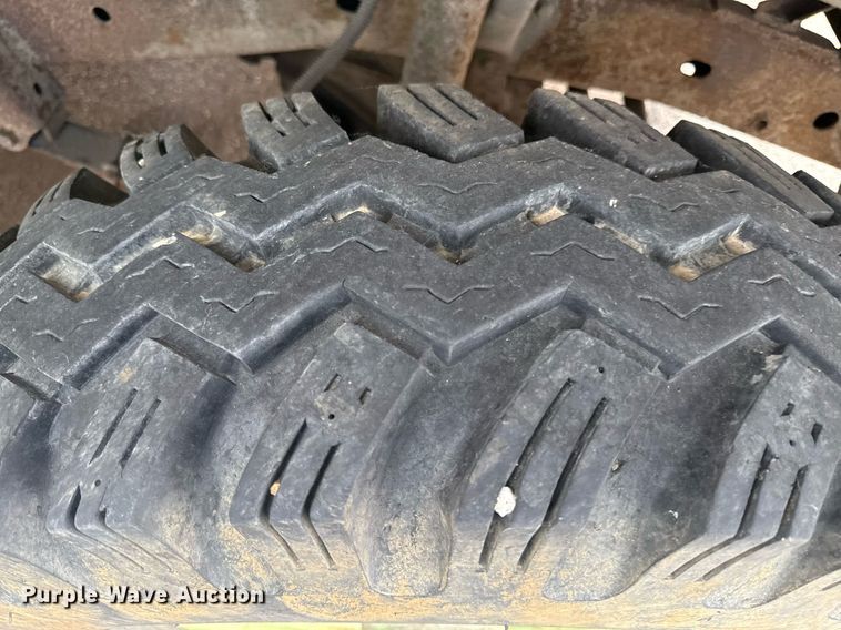 image for item ED4237 1969 Kaiser Jeep M715 pickup truck