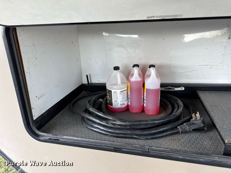 image for item ED4244 2013 Jayco camper