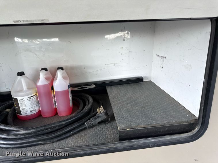 image for item ED4244 2013 Jayco camper