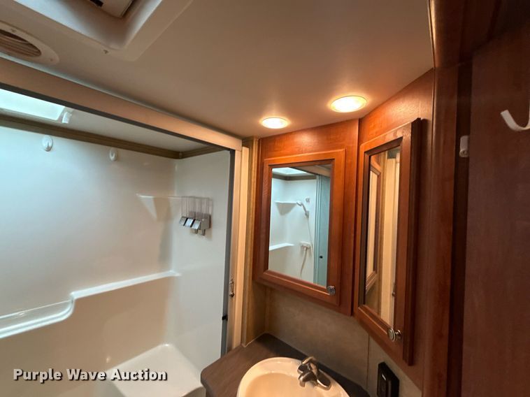 image for item ED4244 2013 Jayco camper