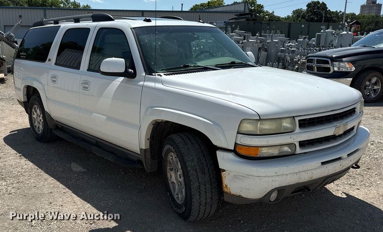 image for item ED4246 2004 Chevrolet  Suburban SUV