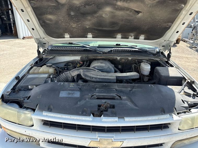 image for item ED4246 2004 Chevrolet  Suburban SUV