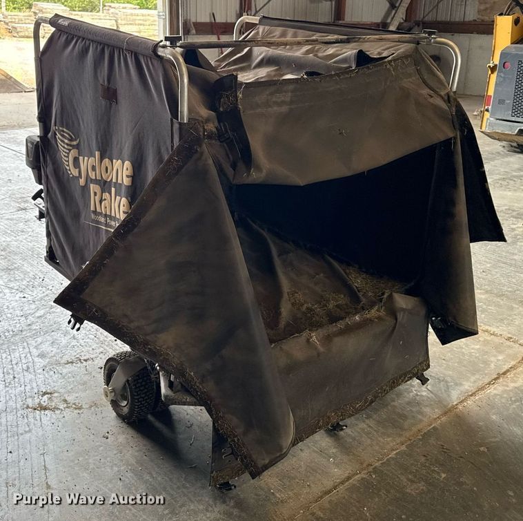 image for item ED4265 Cyclone rake leaf vacuum