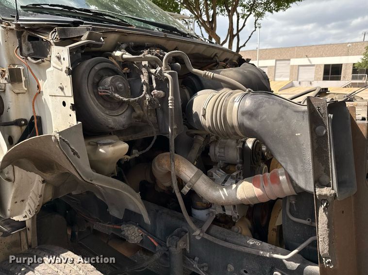 image for item ED5696 2007 Ford F650 Super Duty flatbed truck