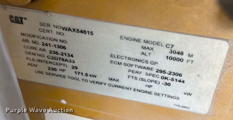 image for item ED5696 2007 Ford F650 Super Duty flatbed truck