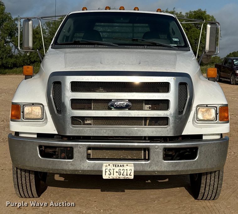 image for item ED5741 2011 Ford F650 Super Duty XL flatbed truck