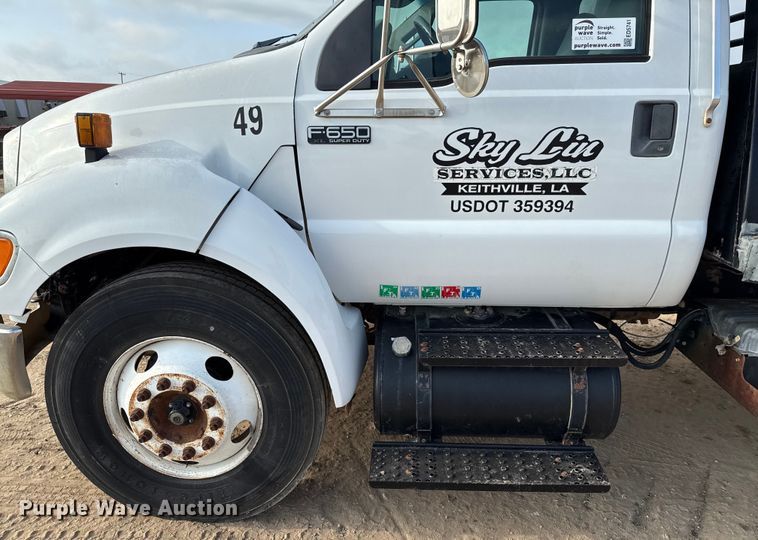 image for item ED5741 2011 Ford F650 Super Duty XL flatbed truck