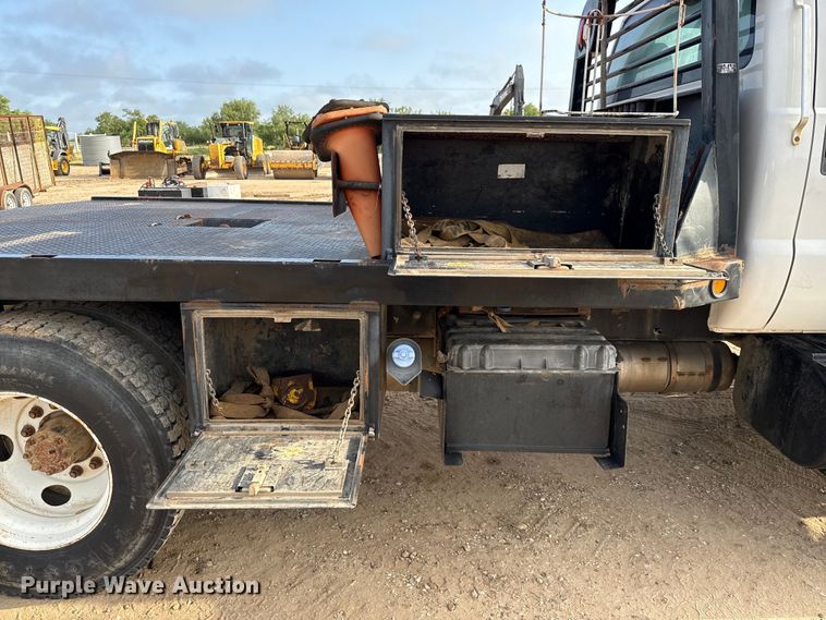 image for item ED5741 2011 Ford F650 Super Duty XL flatbed truck