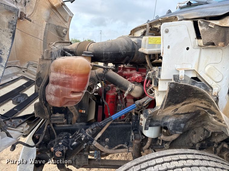 image for item ED5741 2011 Ford F650 Super Duty XL flatbed truck