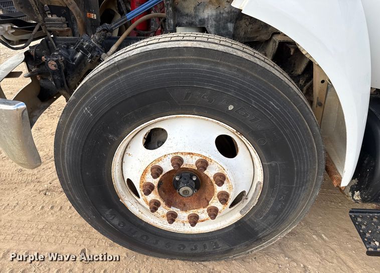 image for item ED5741 2011 Ford F650 Super Duty XL flatbed truck