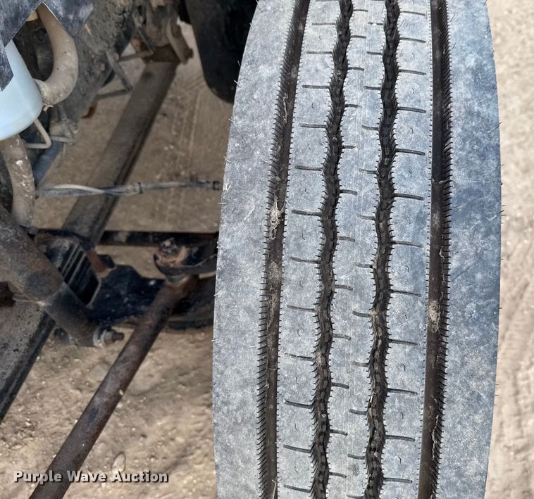 image for item ED5741 2011 Ford F650 Super Duty XL flatbed truck