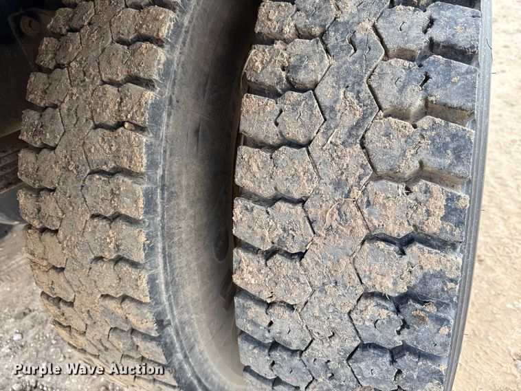 image for item ED5741 2011 Ford F650 Super Duty XL flatbed truck