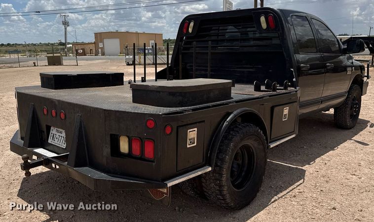 image for item ED5752 2007 Dodge Ram 3500 Quad Cab flatbed pickup truck