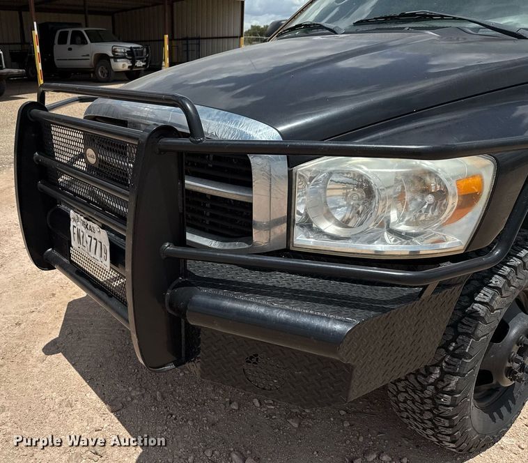 image for item ED5752 2007 Dodge Ram 3500 Quad Cab flatbed pickup truck