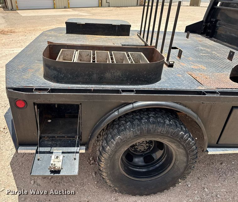 image for item ED5752 2007 Dodge Ram 3500 Quad Cab flatbed pickup truck