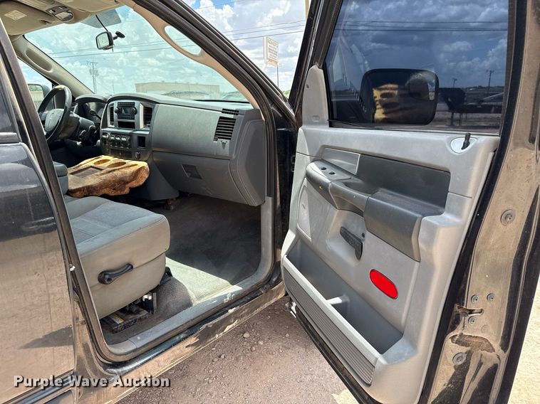 image for item ED5752 2007 Dodge Ram 3500 Quad Cab flatbed pickup truck