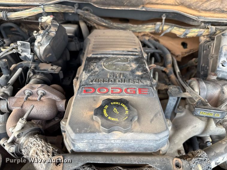 image for item ED5752 2007 Dodge Ram 3500 Quad Cab flatbed pickup truck