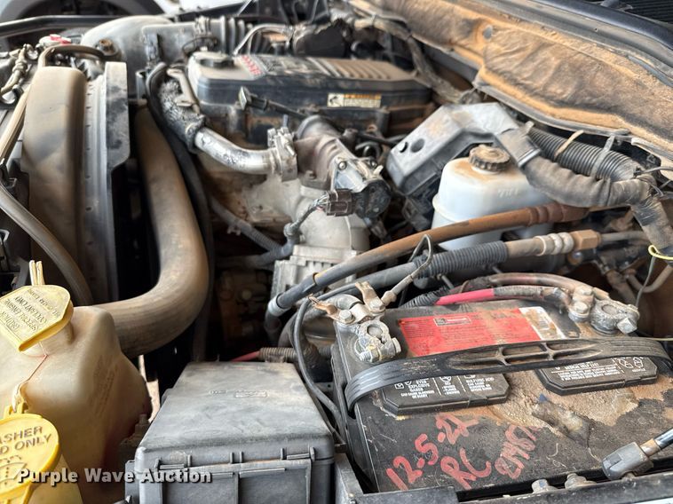 image for item ED5752 2007 Dodge Ram 3500 Quad Cab flatbed pickup truck