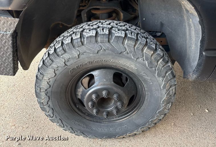 image for item ED5752 2007 Dodge Ram 3500 Quad Cab flatbed pickup truck