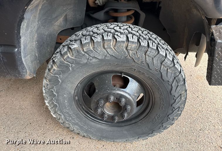 image for item ED5752 2007 Dodge Ram 3500 Quad Cab flatbed pickup truck