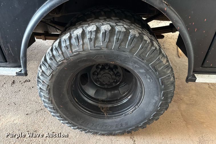 image for item ED5752 2007 Dodge Ram 3500 Quad Cab flatbed pickup truck