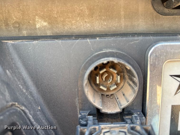 image for item ED5753 2022 Ford F150 STX SuperCrew pickup truck