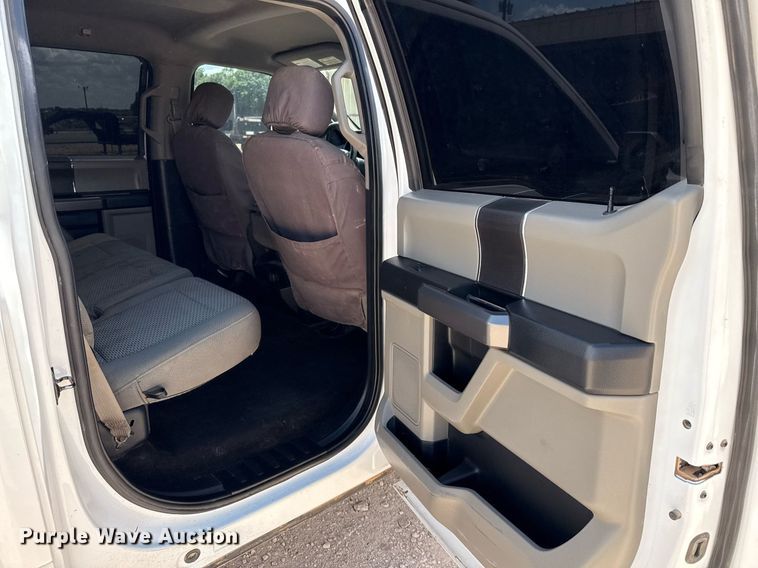 image for item ED5754 2019 Ford F150 XLT SuperCrew pickup truck