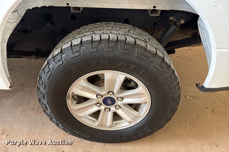 image for item ED5754 2019 Ford F150 XLT SuperCrew pickup truck