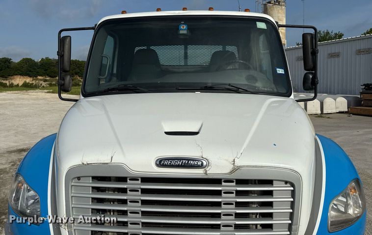 image for item ED5797 2014 Freightliner Business Class M2 flatbed truck