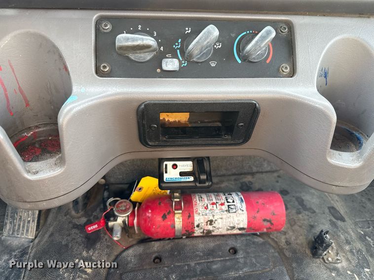 image for item ED5797 2014 Freightliner Business Class M2 flatbed truck