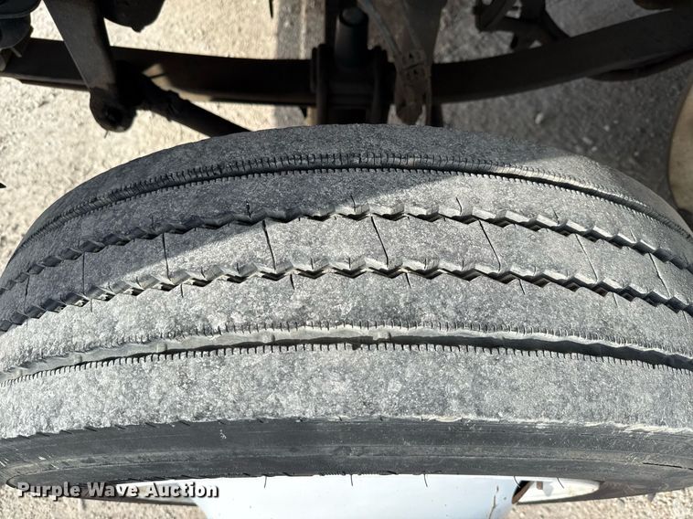 image for item ED5797 2014 Freightliner Business Class M2 flatbed truck