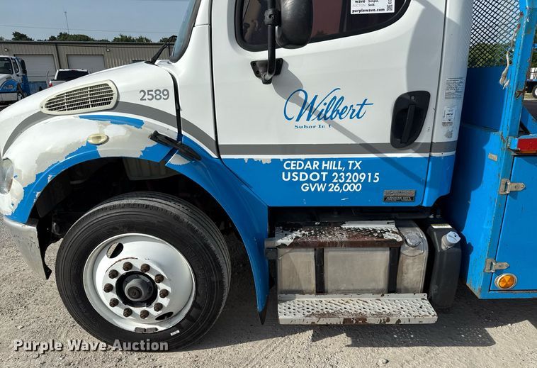 image for item ED5798 2012 Freightliner Business Class M2 flatbed truck