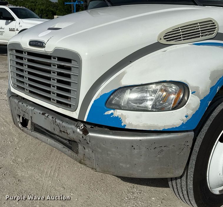 image for item ED5798 2012 Freightliner Business Class M2 flatbed truck