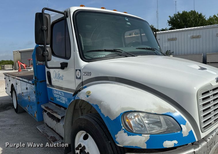 image for item ED5798 2012 Freightliner Business Class M2 flatbed truck