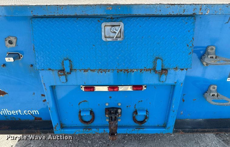 image for item ED5798 2012 Freightliner Business Class M2 flatbed truck