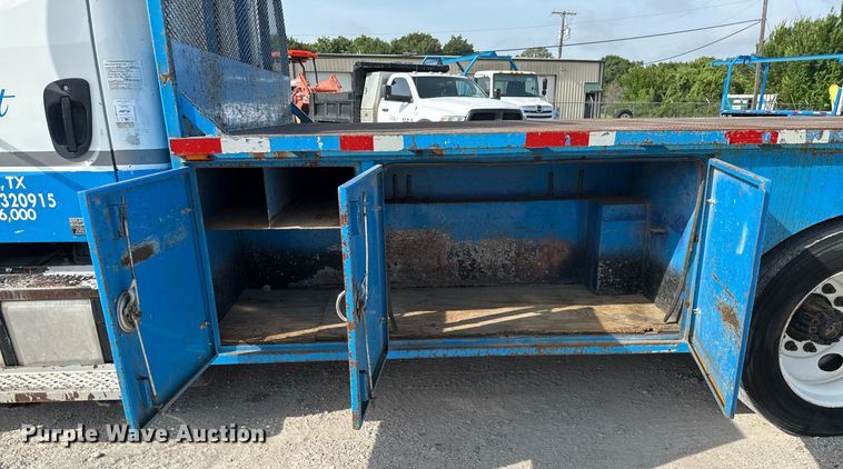 image for item ED5798 2012 Freightliner Business Class M2 flatbed truck