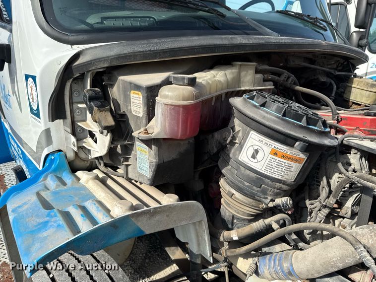 image for item ED5798 2012 Freightliner Business Class M2 flatbed truck