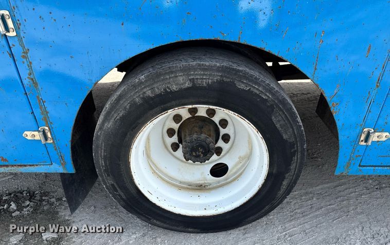 image for item ED5798 2012 Freightliner Business Class M2 flatbed truck