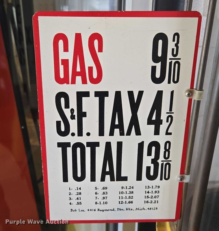 image for item EF1526 Gas pump