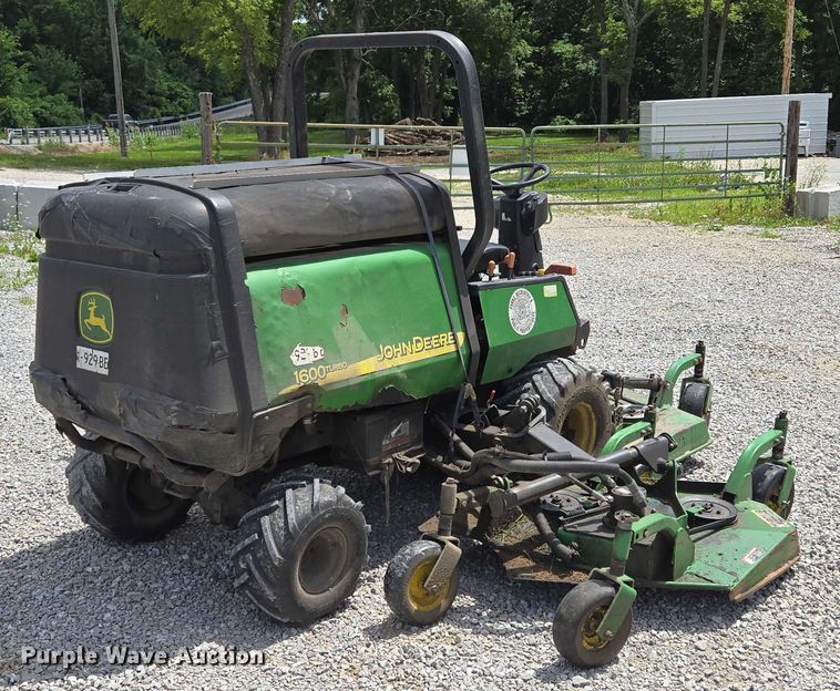 image for item EF1579 John Deere 1600Turbo ZTR lawn mower