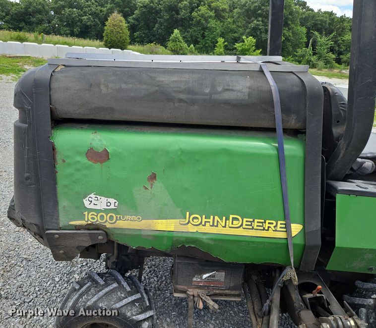 image for item EF1579 John Deere 1600Turbo ZTR lawn mower