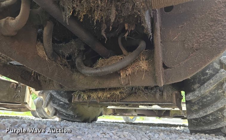 image for item EF1579 John Deere 1600Turbo ZTR lawn mower