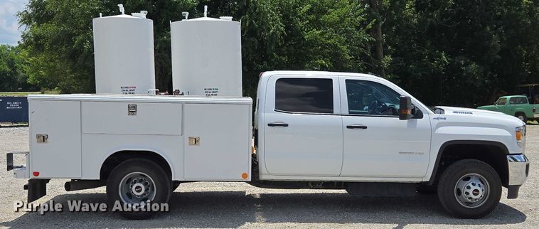 image for item EF1591 2018 GMC Sierra 3500HD Crew Cab utility bed pickup truck