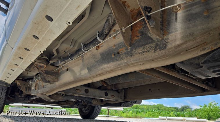 image for item EF1591 2018 GMC Sierra 3500HD Crew Cab utility bed pickup truck