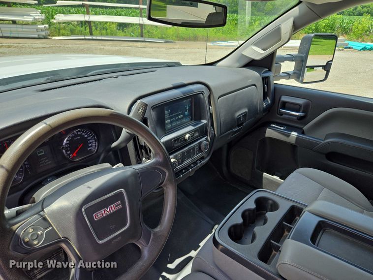 image for item EF1591 2018 GMC Sierra 3500HD Crew Cab utility bed pickup truck